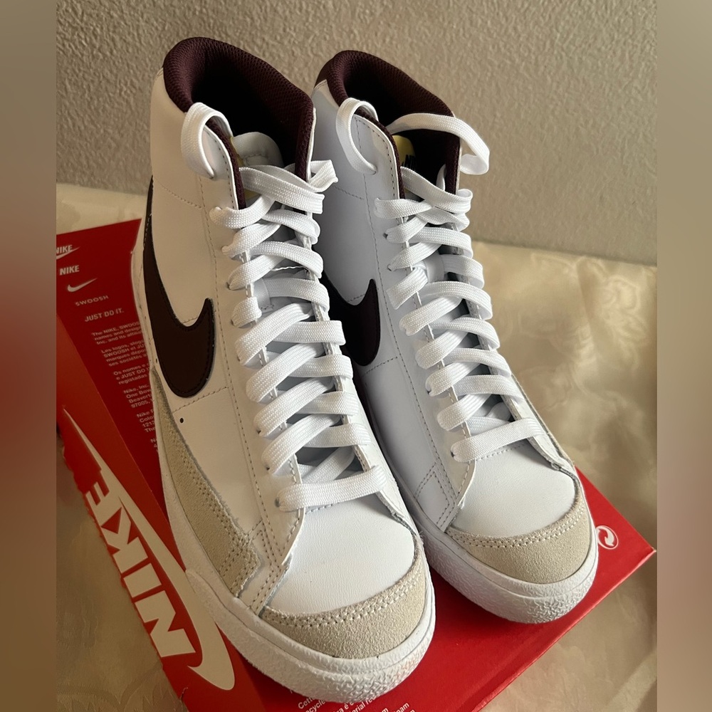 New Nike shoes for women’s